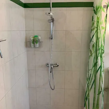 Zwischen Koeln U Duesseldorf Ruhig U Zentral