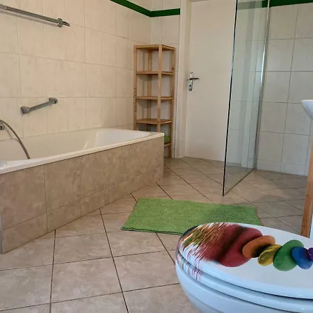 Zwischen Koeln U Duesseldorf Ruhig U Zentral *