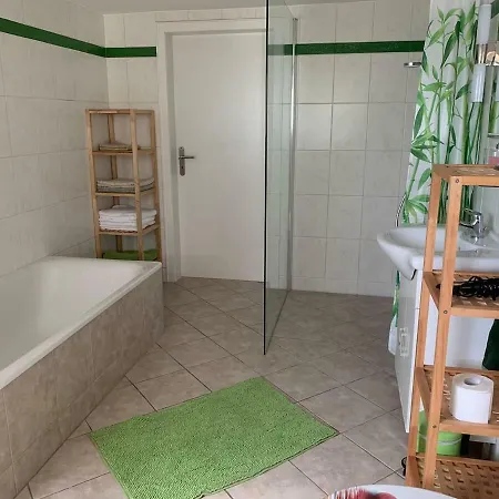 Zwischen Koeln U Duesseldorf Ruhig U Zentral