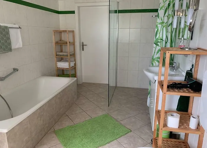 Zwischen Koeln U Duesseldorf Ruhig U Zentral